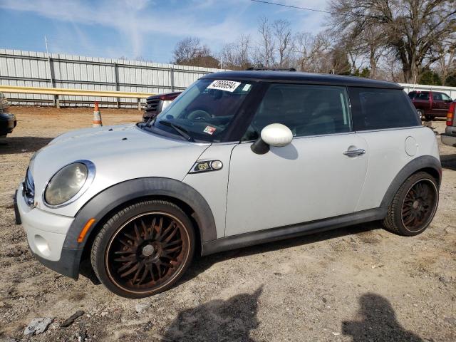 Mini Cooper (2010)