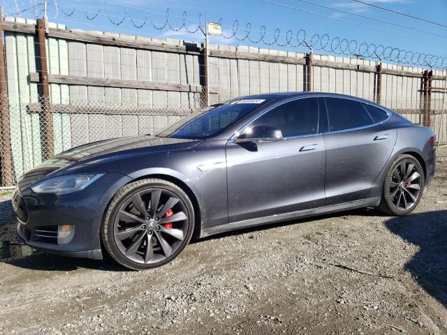 Tesla Model s (2015)
