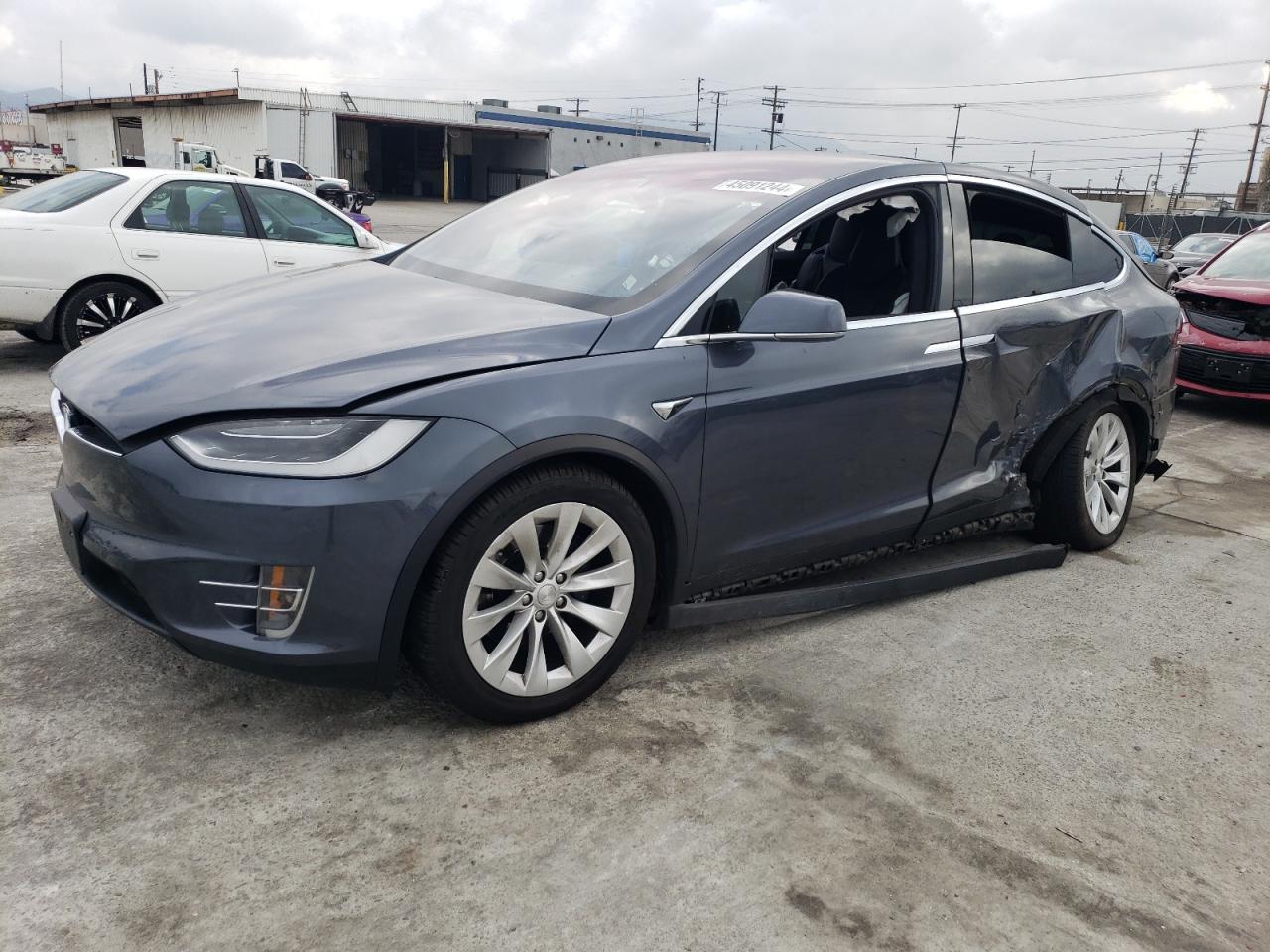 Tesla Model x (2019)