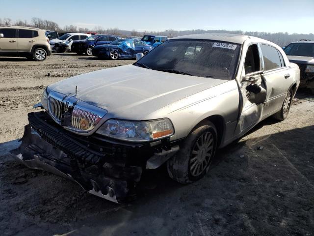Lincoln Towncar (2005)