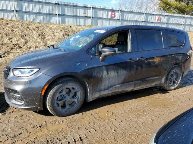 Chrysler Pacifica (2022)