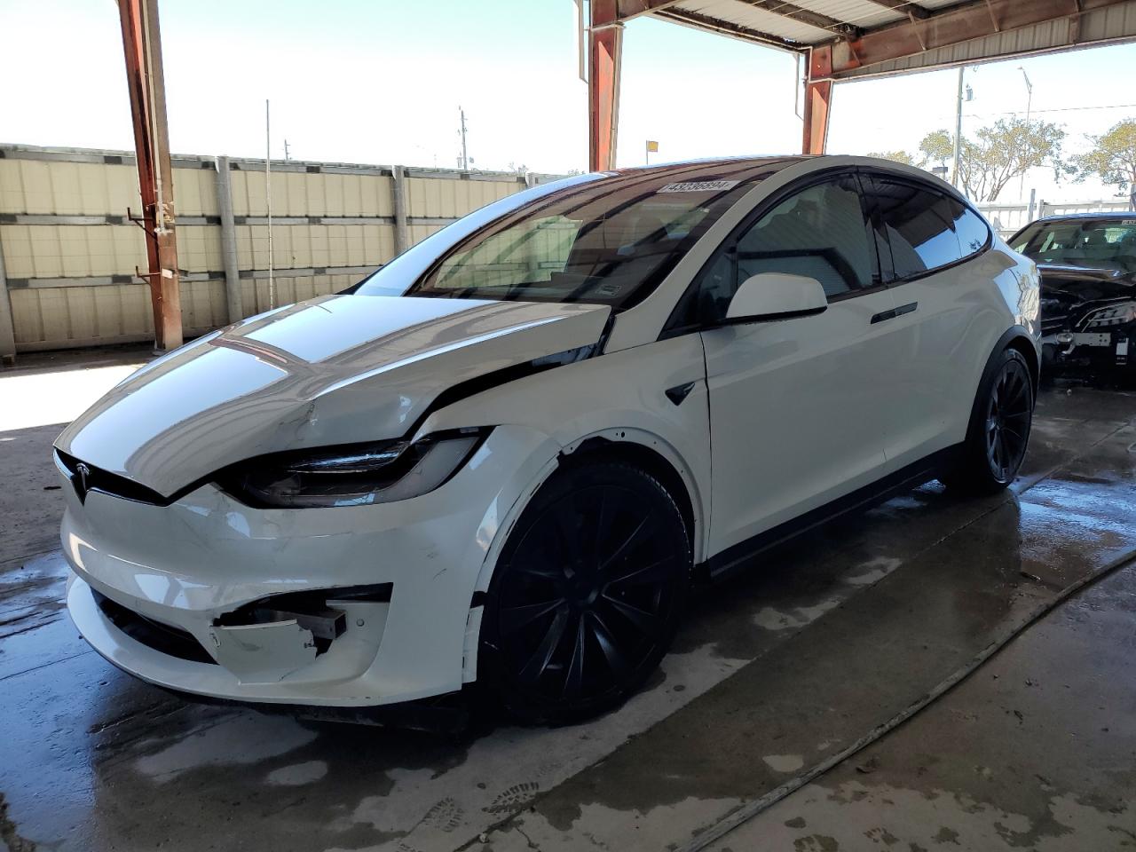Tesla Model x (2022)