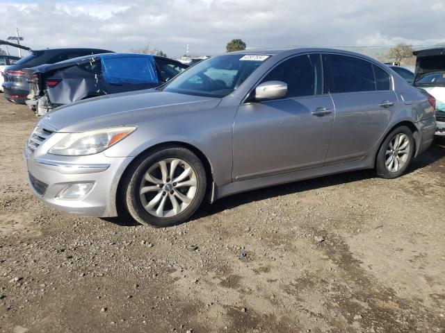 Hyundai Genesis (2013)