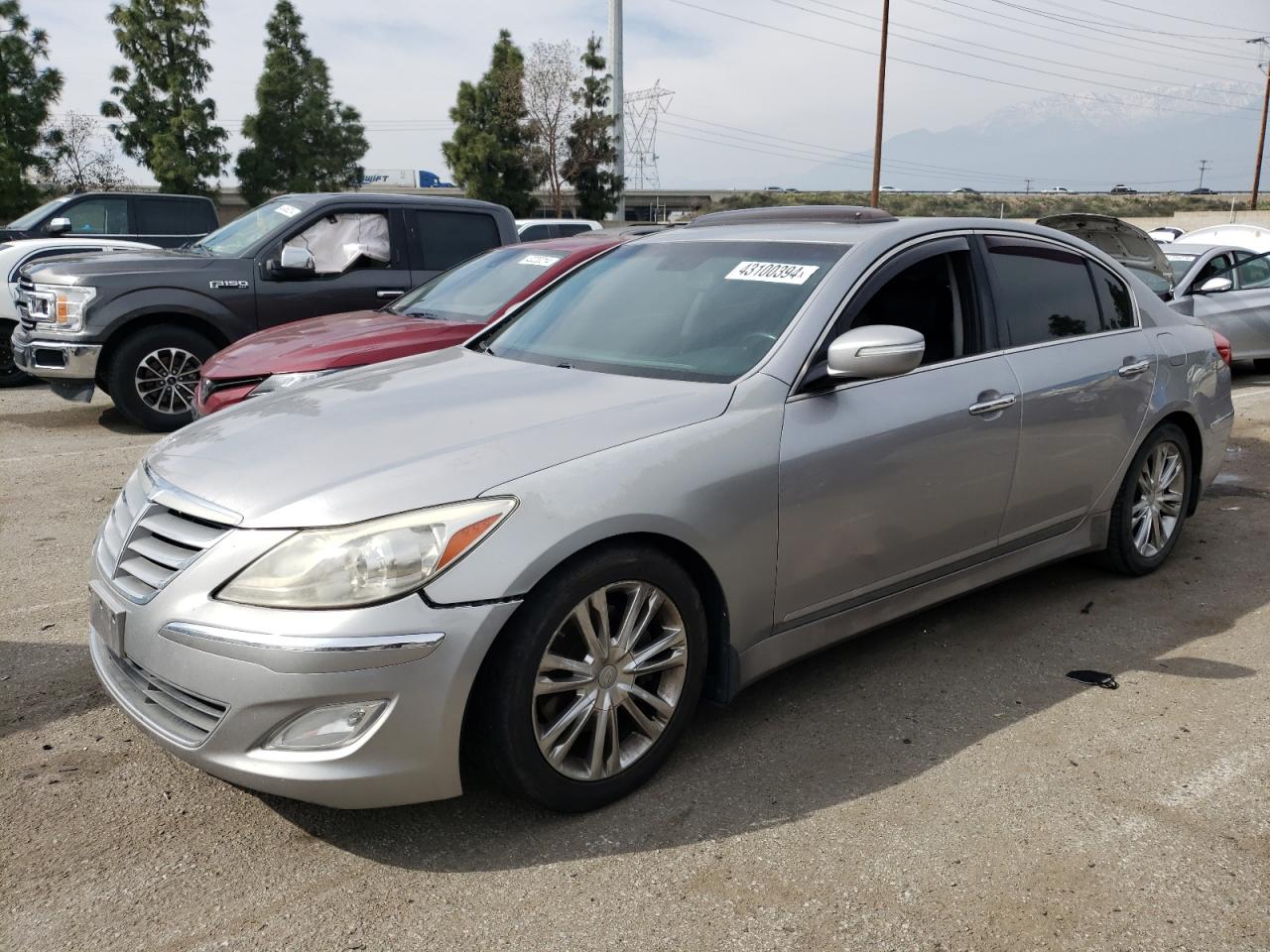 Hyundai Genesis (2013)