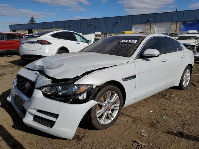 Jaguar Xe (2017)