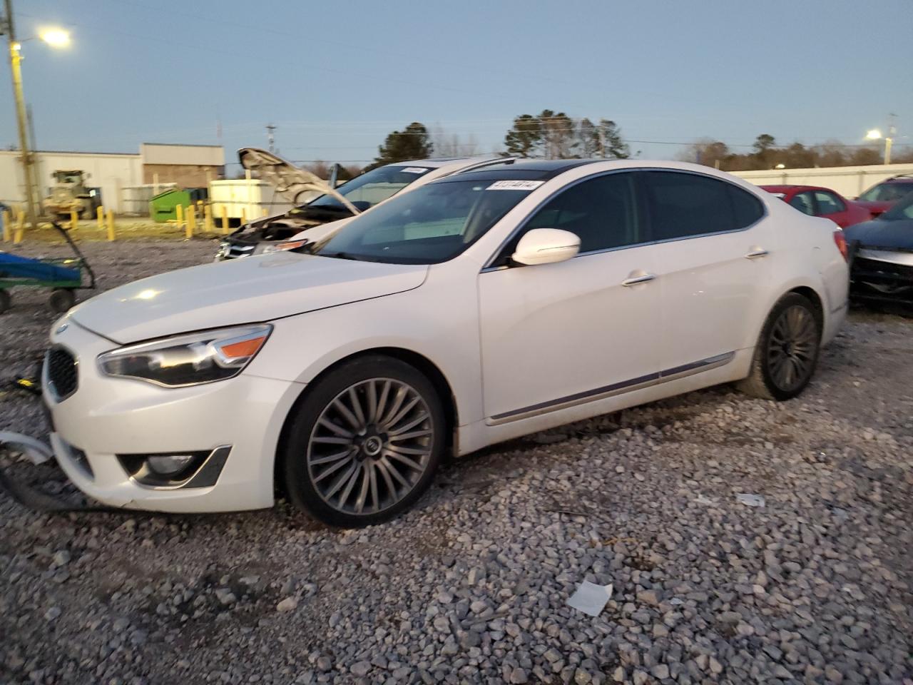 Kia Cadenza (2014)