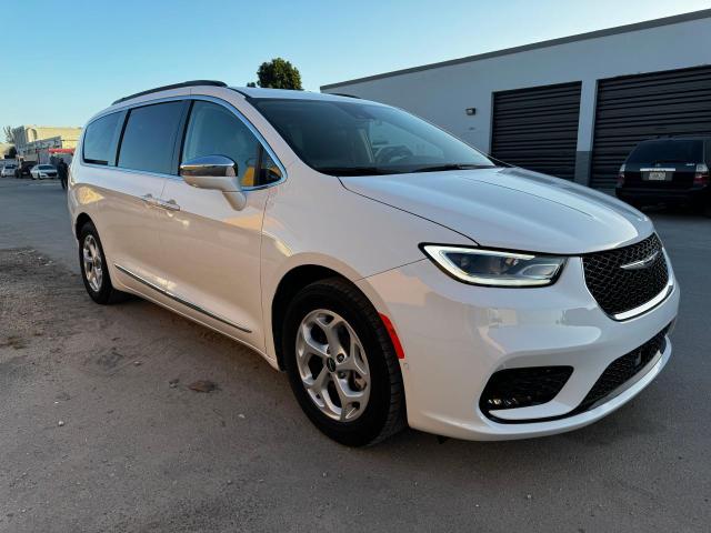 Chrysler Pacifica (2022)