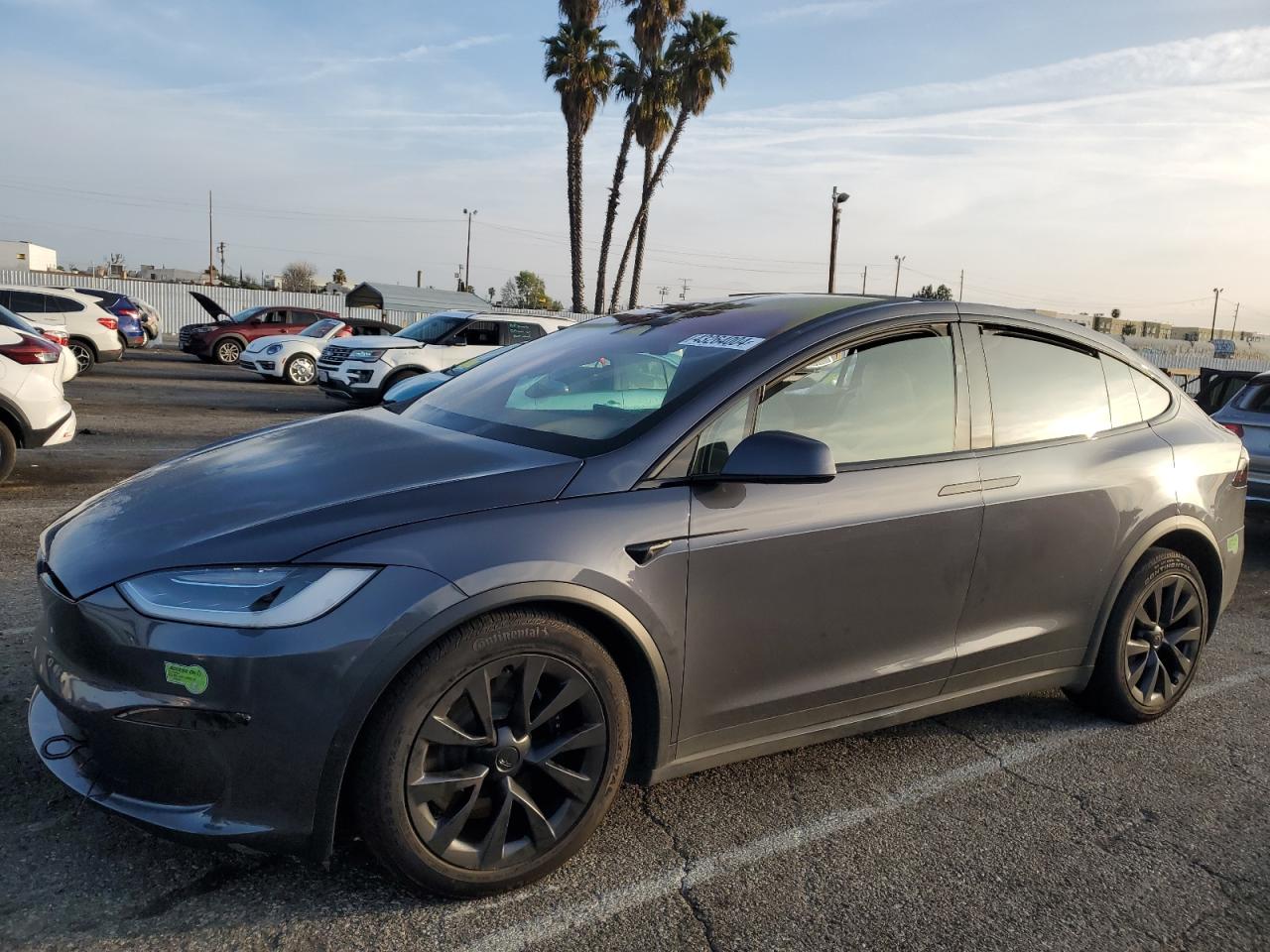 Tesla Model x (2023)