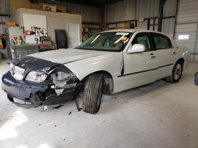Lincoln Towncar (2005)