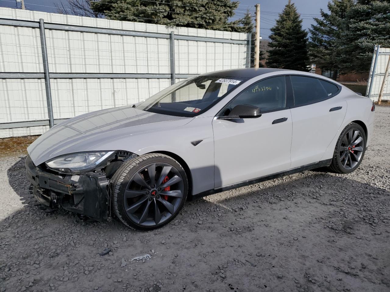 Tesla Model s (2016)