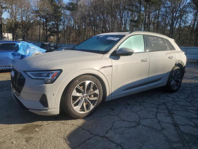 Audi E-tron (2020)