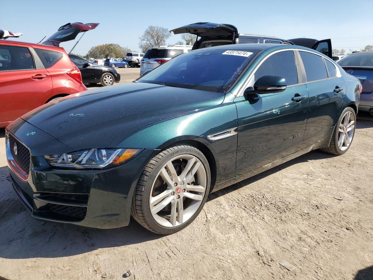 Jaguar Xe (2017)