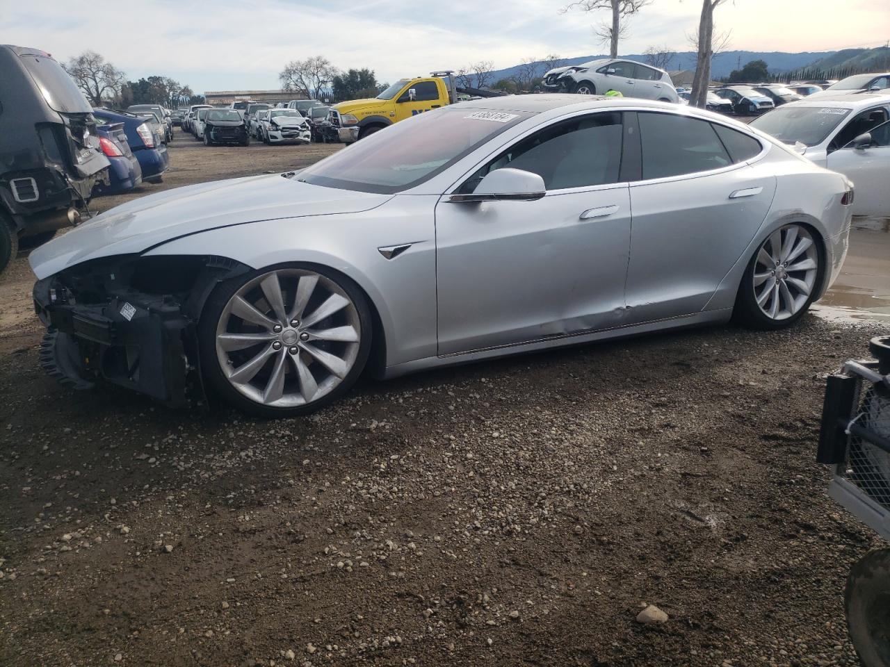 Tesla Model s (2017)