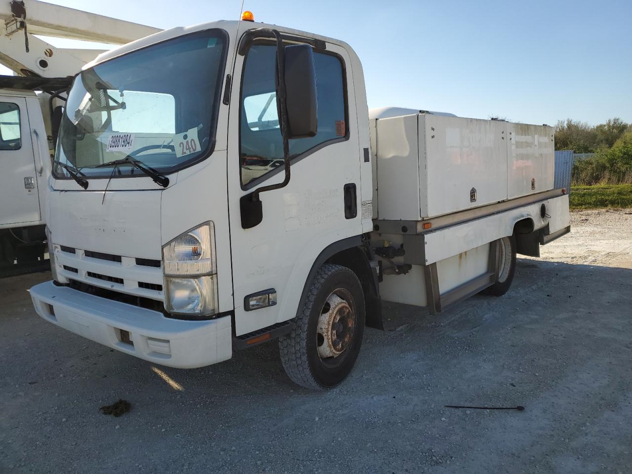 Isuzu All (2015)