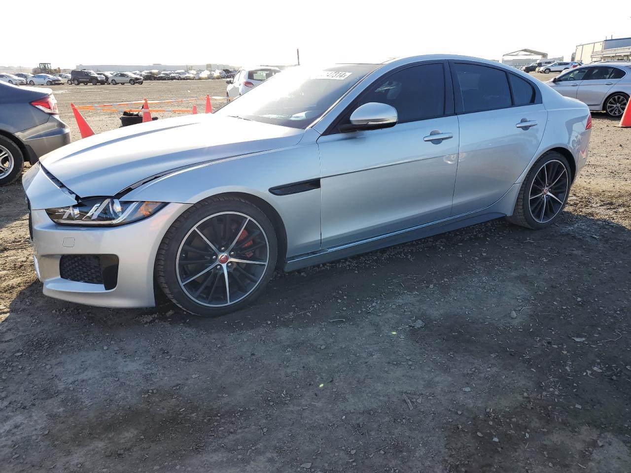 Jaguar Xe (2018)