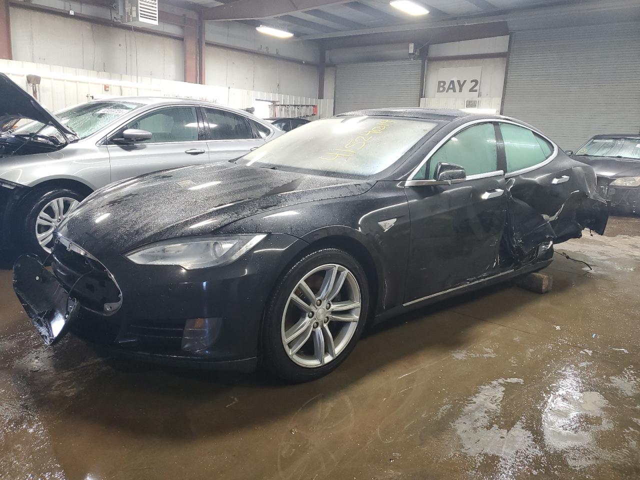 Tesla Model s (2016)