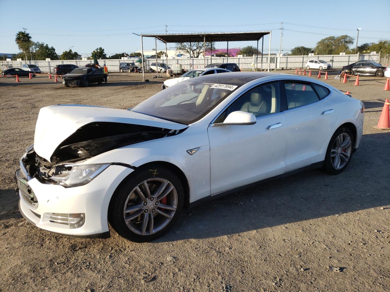 Tesla Model s (2014)