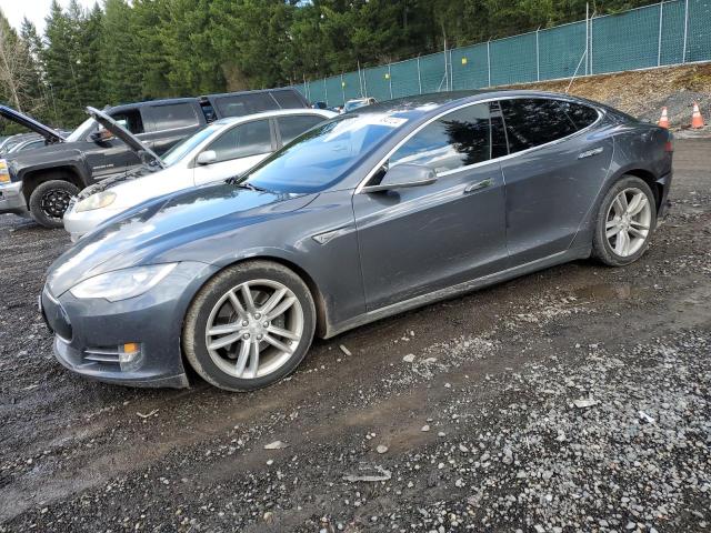 Tesla Model s (2015)