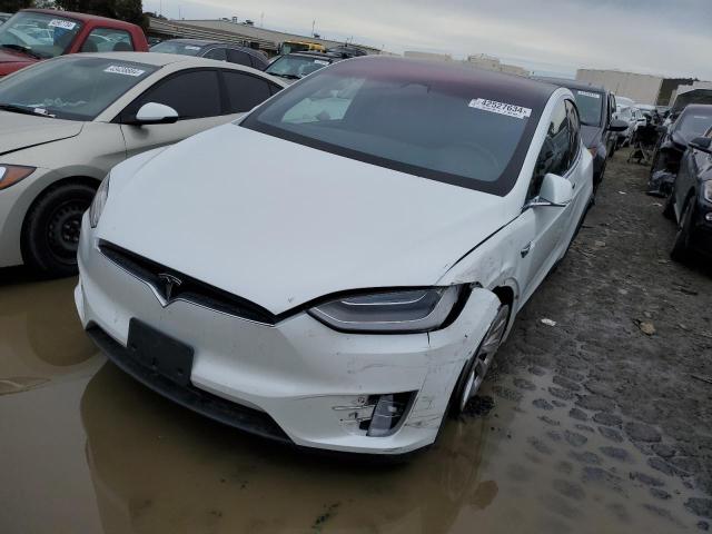 Tesla Model x (2020)