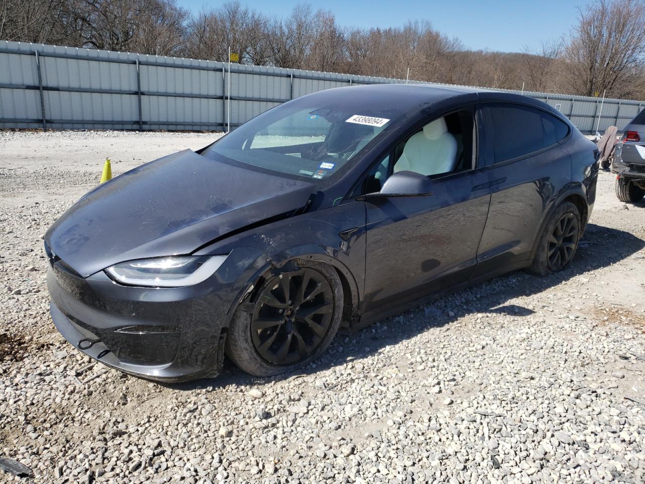 Tesla Model x (2023)