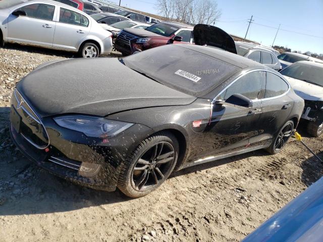 Tesla Model s (2015)