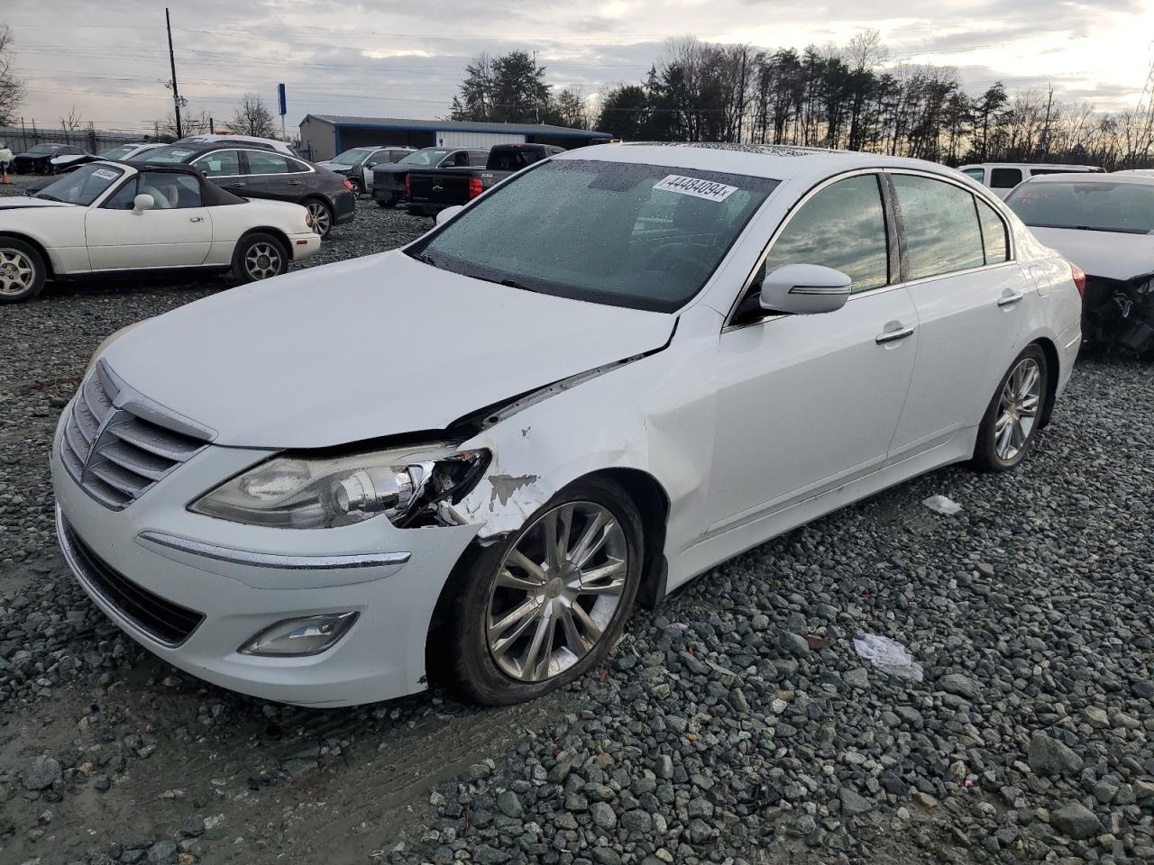 Hyundai Genesis (2013)