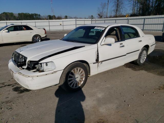 Lincoln Towncar (2005)