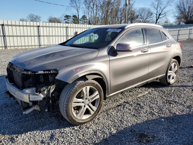 Mercedes-benz Gla-class (2016)