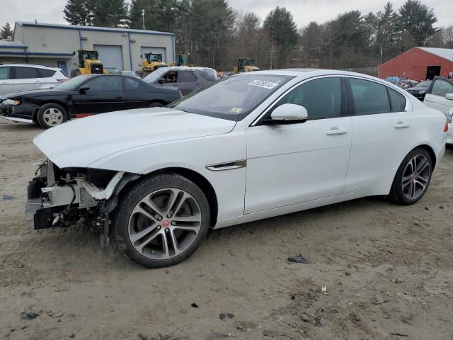 Jaguar Xe (2017)
