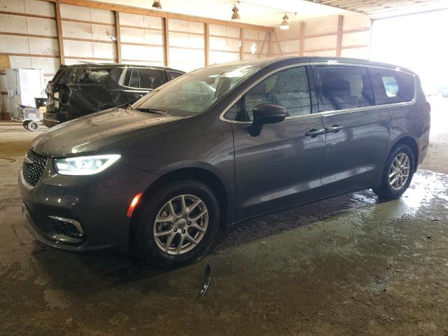 Chrysler Pacifica (2023)