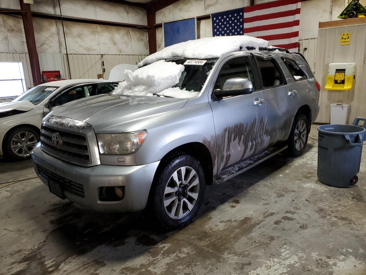 Toyota Sequoia (2015)