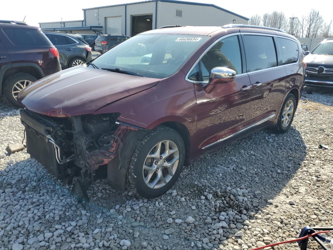 Chrysler Pacifica (2017)