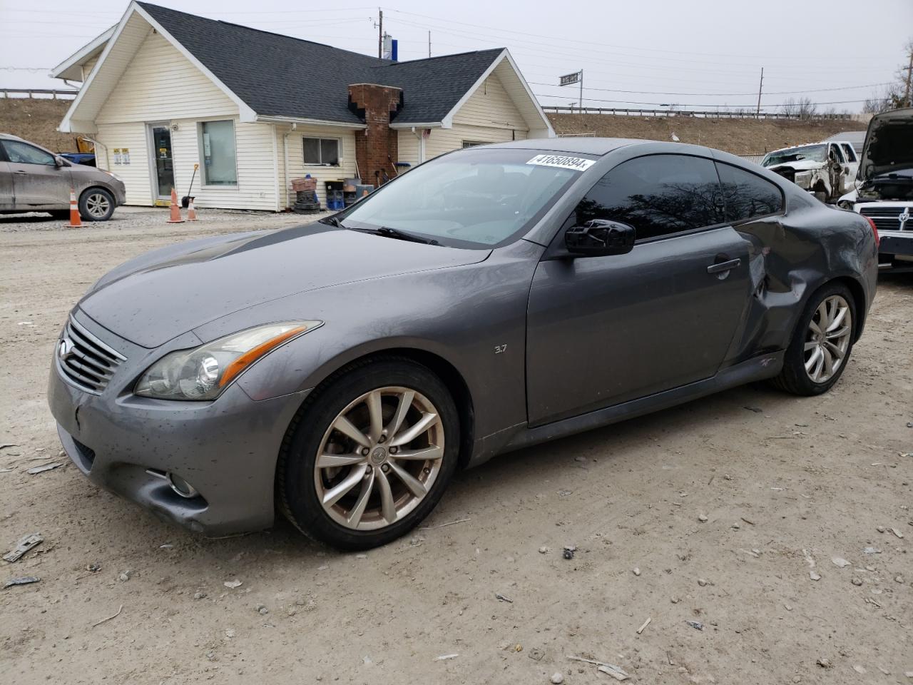 Infiniti Q60 (2014)