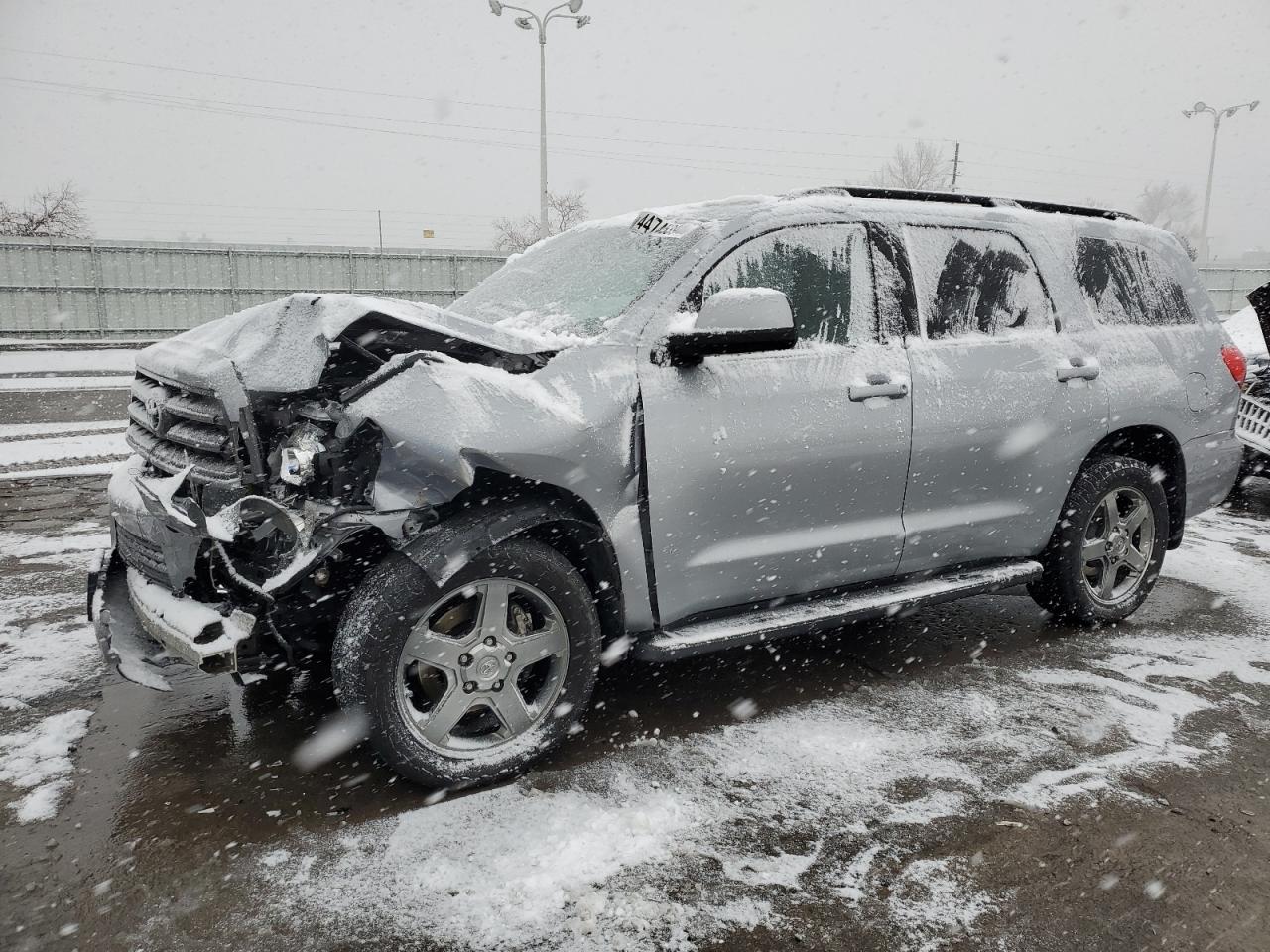 Toyota Sequoia (2011)