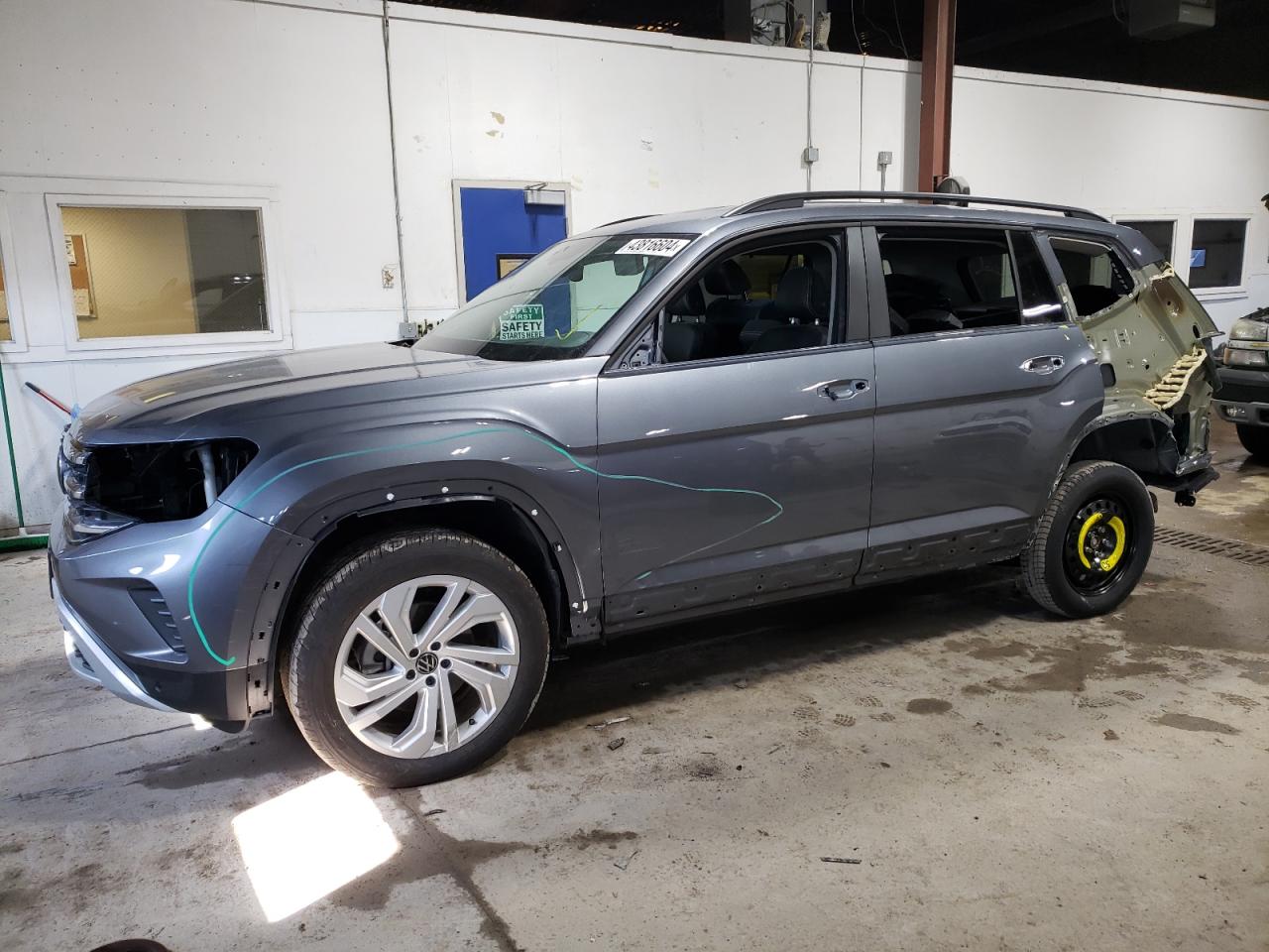 Volkswagen Atlas (2023)