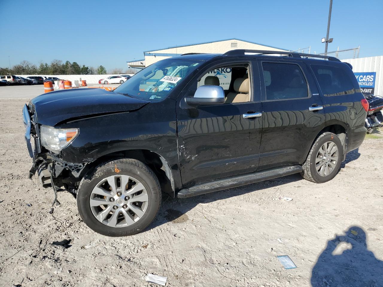 Toyota Sequoia (2014)