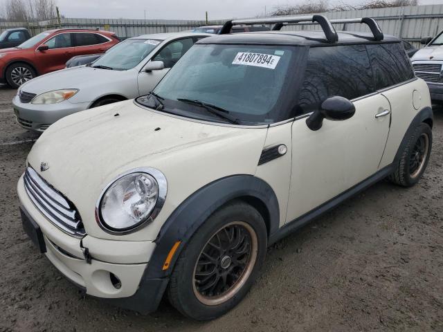 Mini Cooper (2010)