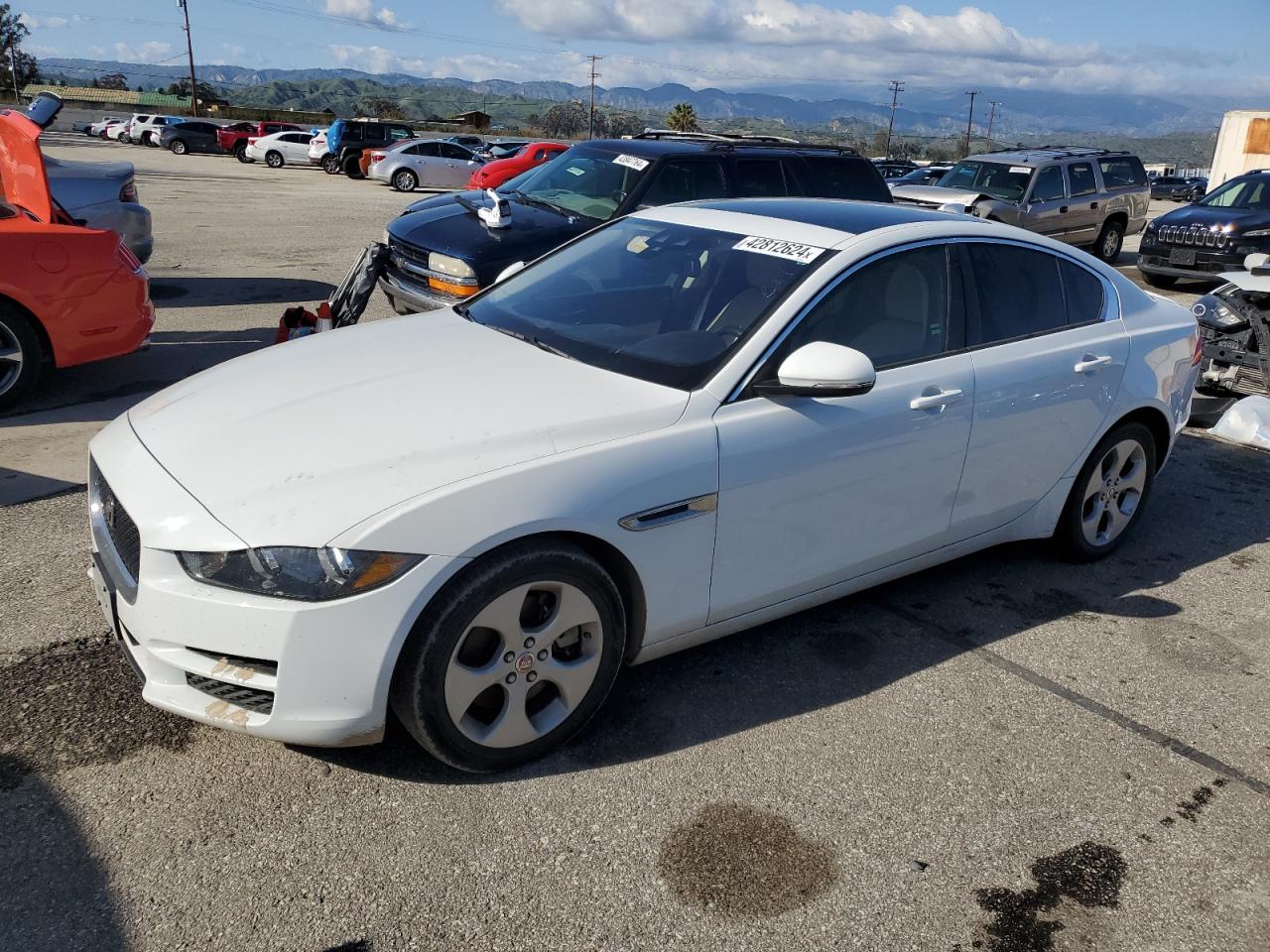 Jaguar Xe (2018)