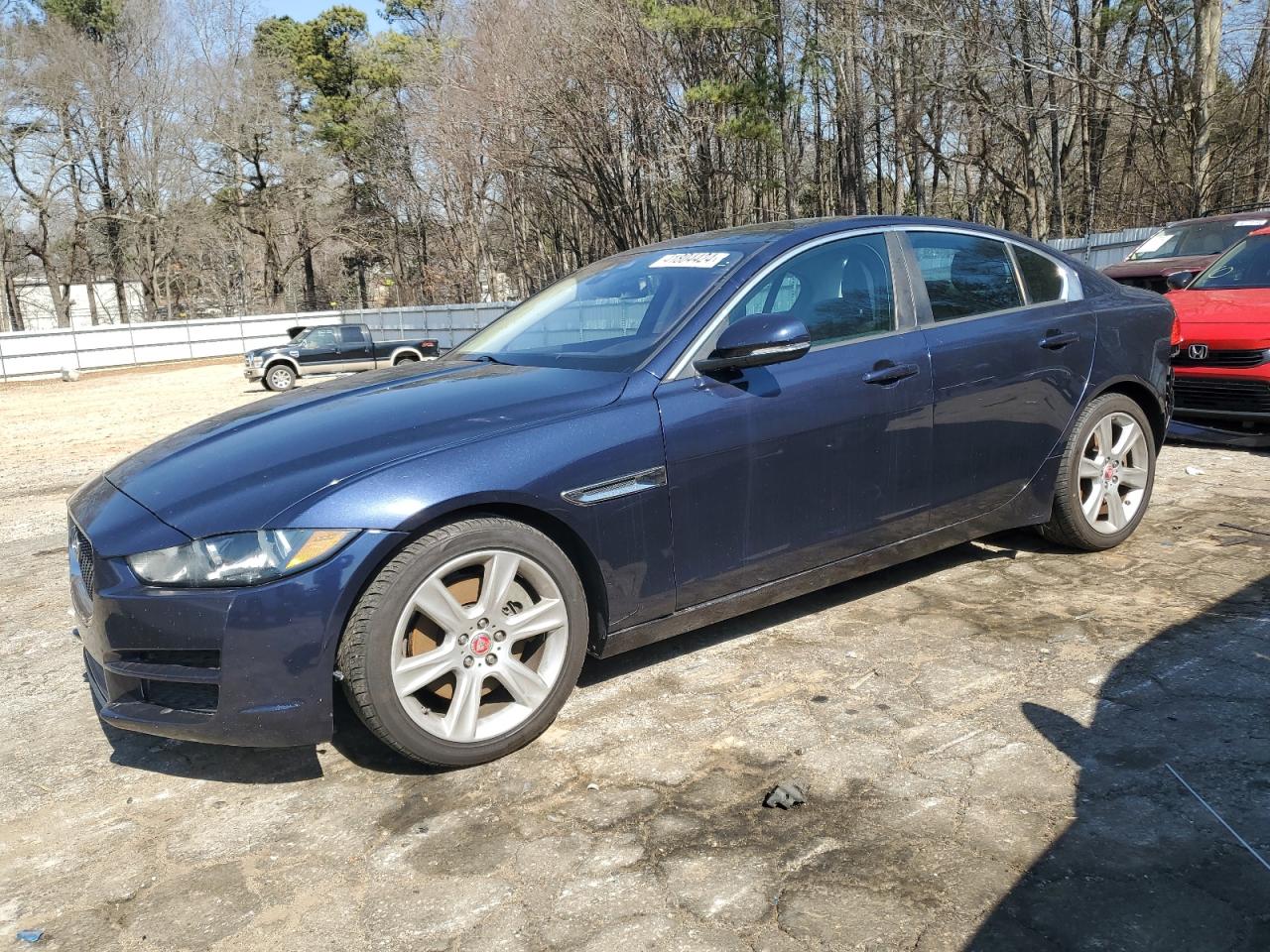 Jaguar Xe (2017)