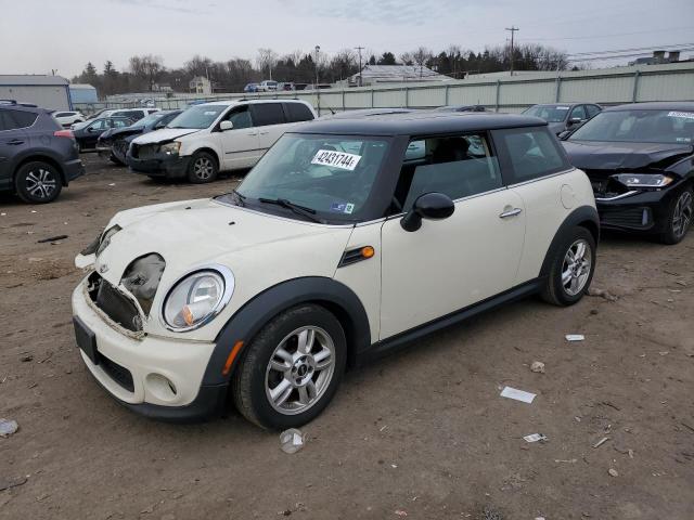 Mini Cooper (2012)