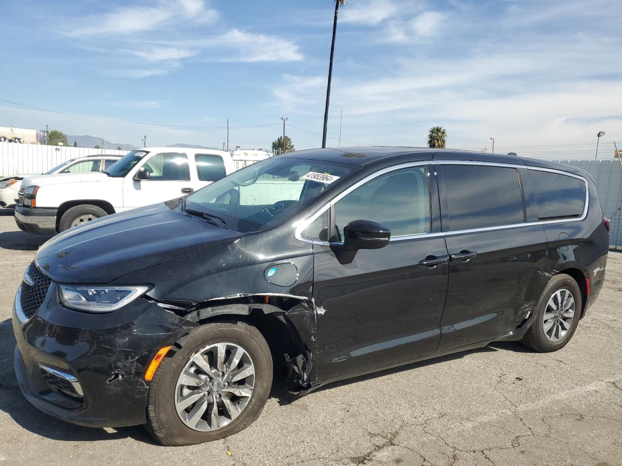 Chrysler Pacifica (2023)