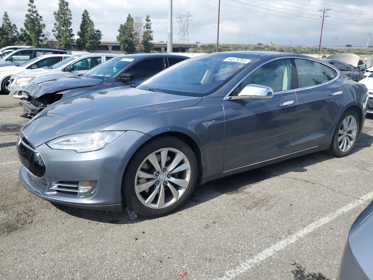 Tesla Model s (2013)