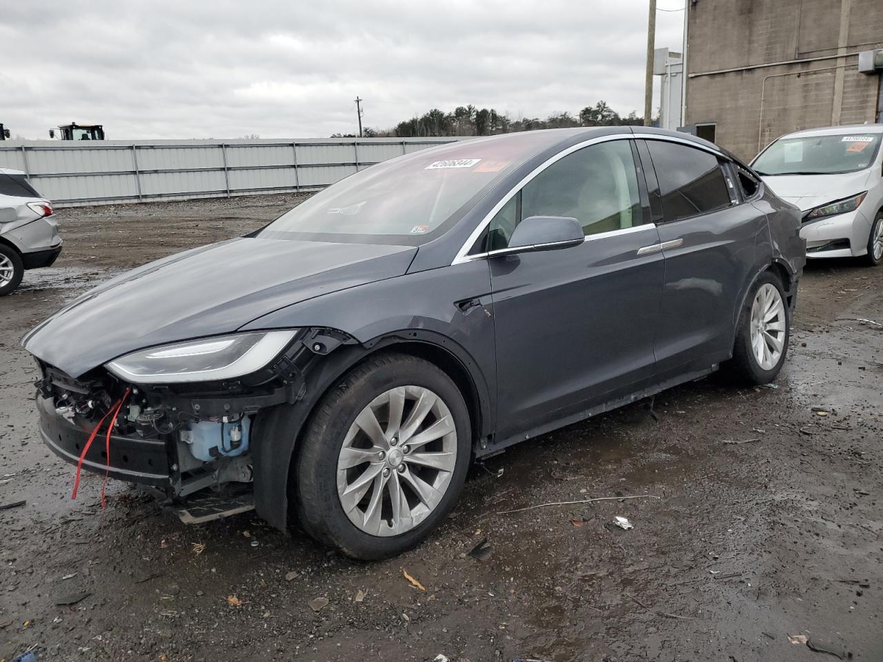 Tesla Model x (2017)