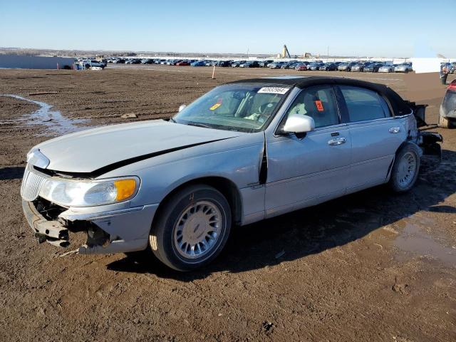 Lincoln Towncar (2001)