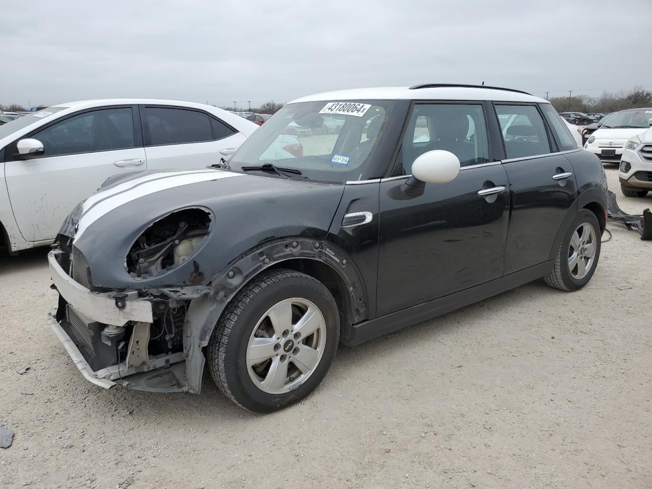 Mini Cooper (2015)