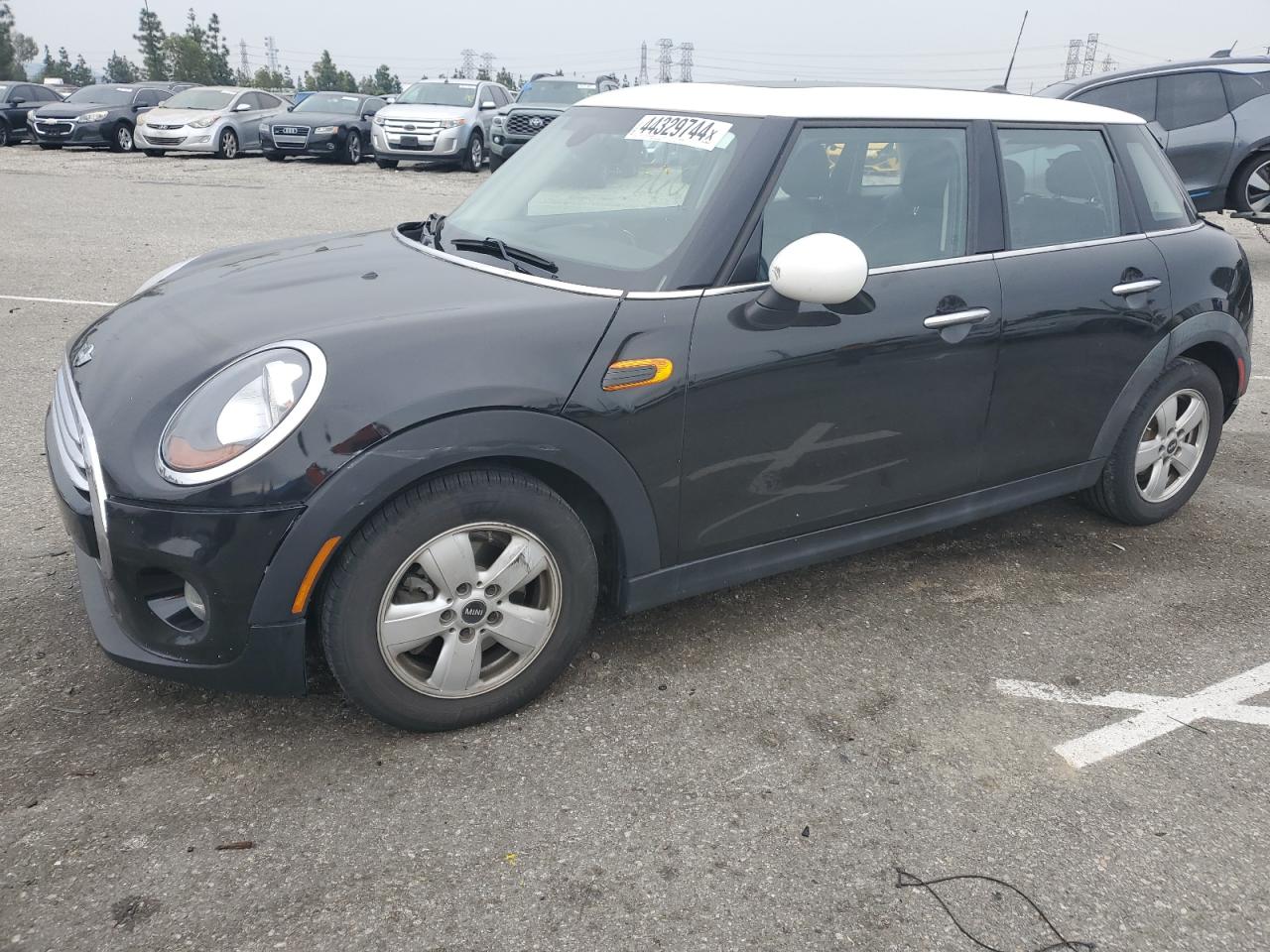 Mini Cooper (2015)