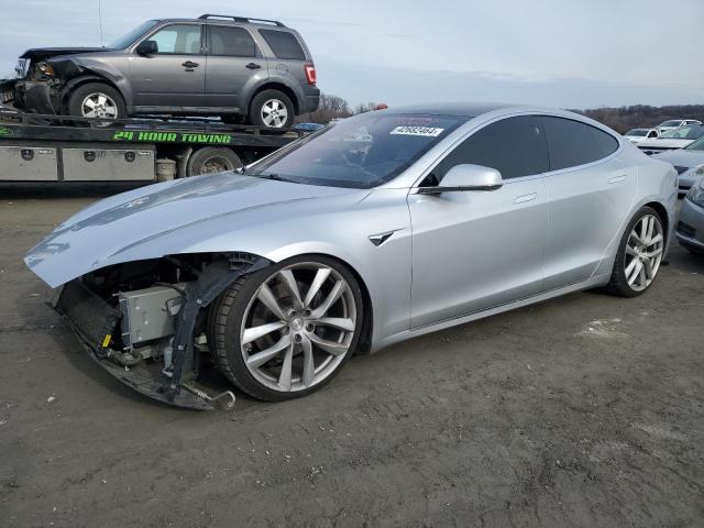 Tesla Model s (2017)