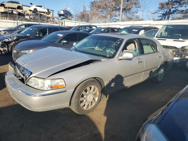 Lincoln Towncar (2007)