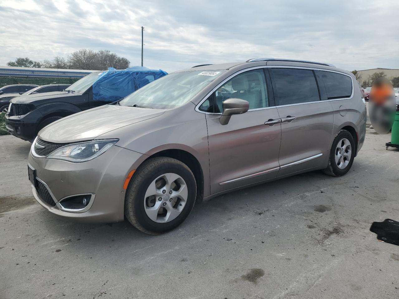 Chrysler Pacifica (2017)