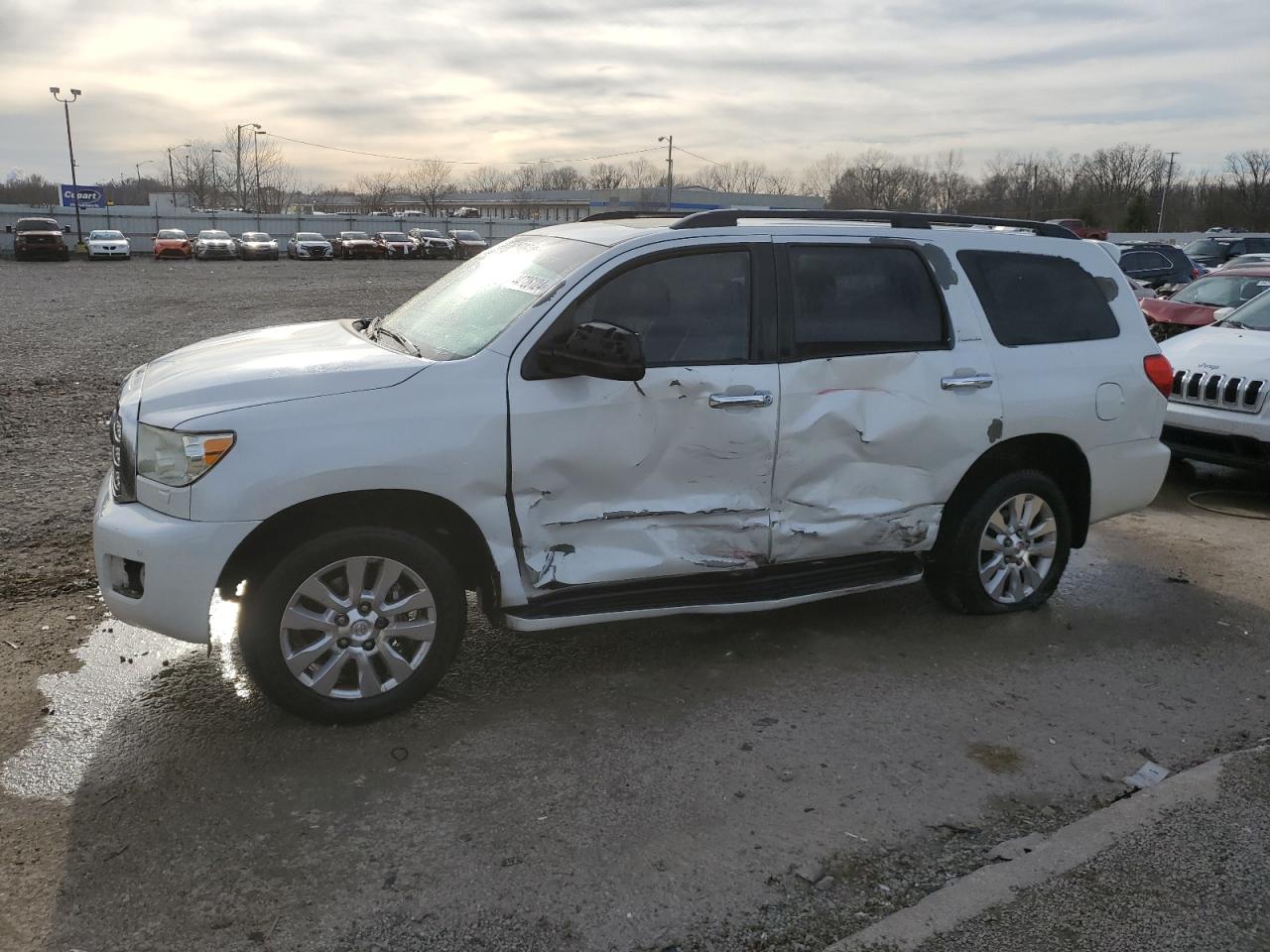 Toyota Sequoia (2013)